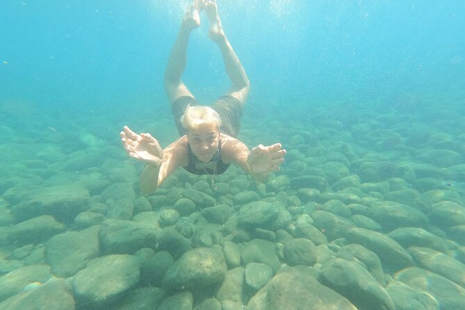 Maiori: Kayaking & Snorkeling tour along the Amalfi Coast - Villas and watchtowers above the water