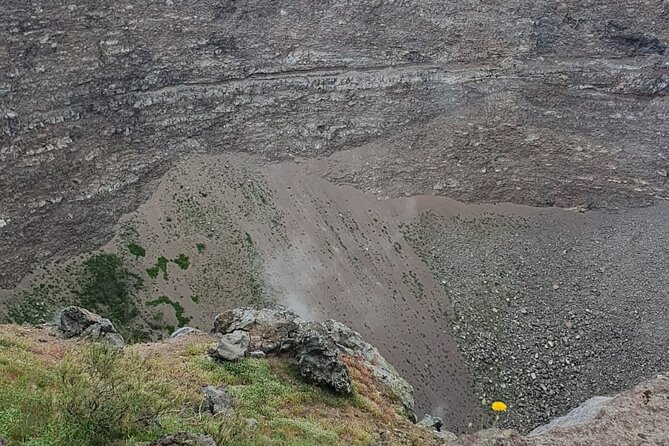 Mount Vesuvius Tour with Entry Ticket & Lunch - The upper rest area for non-hikers