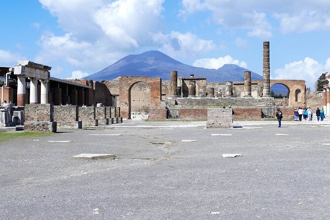 Mt. Vesuvius and Pompeii Full-Day Tour from Sorrento - Transport from Sorrento can be the deciding factor