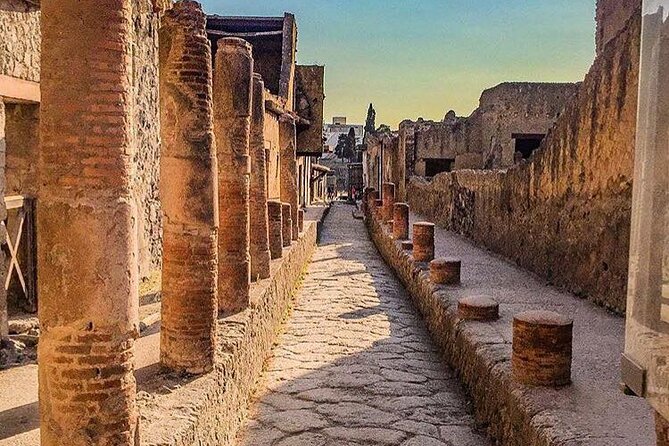 One day excursion to Pompeii and Vesuvius from Positano - What you can and cannot see at Pompeii