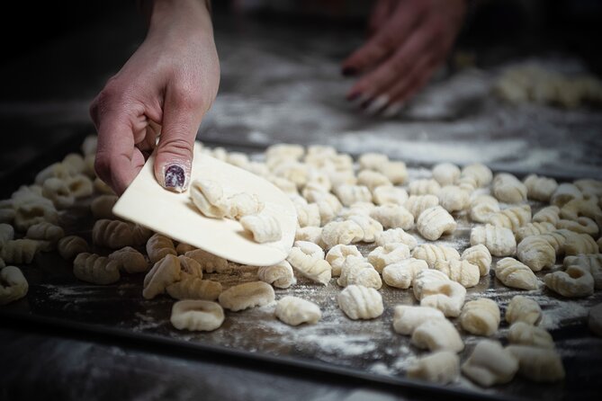 Pasta and Tiramisù class with a panoramic view of Sorrento - Visiting the vegetable garden