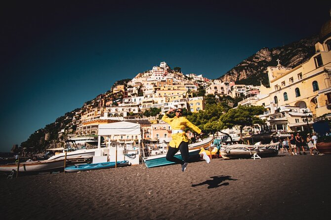 Photoshooting and walking tour - Hidden side of Amalfi coast - Working with Denise behind the camera