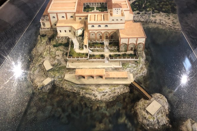 Piano di Sorrento Walking Tour with a Local - Villa Lauro and Piano’s neoclassical side