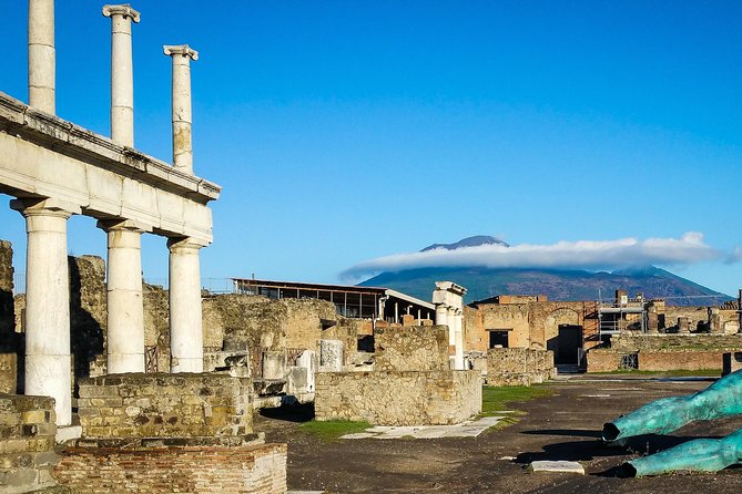 Pompeii & Amalfi Coast Private Tour: Archaeologist-led, Flexible - Homes, food counters, and daily Roman life