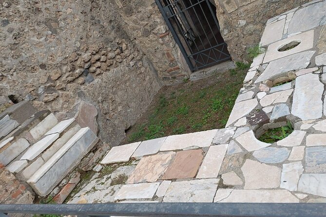 Pompeii and Herculaneum with Wine Tour - Who should book this Pompeii and Herculaneum day?