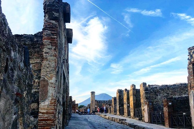 Pompeii and Vesuvius Small Group Tour from Sorrento - Should you book Pompeii and Vesuvius from Sorrento?