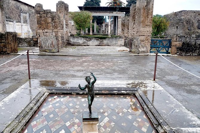 Pompeii Express Guided Tour by Train from Sorrento - What you see during the two-hour guided walk
