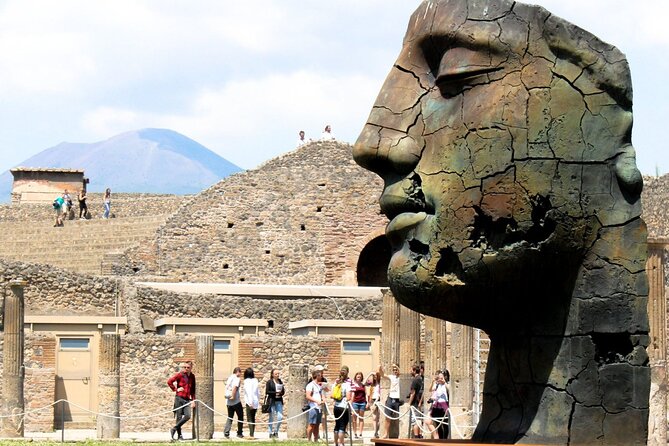 Pompeii Guided Tour with Ticket & Lunch from Sorrento - What two hours in Pompeii really gives you