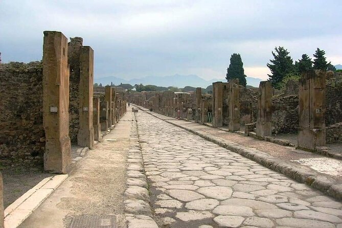 Pompeii Herculaneum - Time, comfort, and the seven-hour schedule