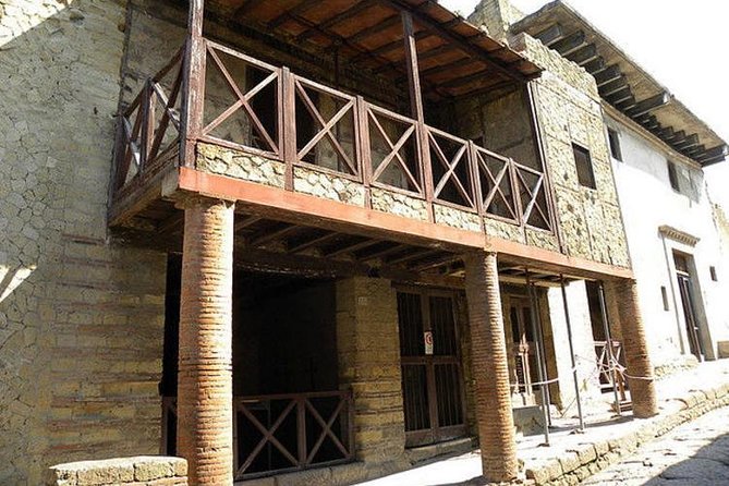 Pompeii-Herculaneum-Wine tour from Sorrento, with licensed guide included - Why combine Pompeii, Herculaneum, and wine?