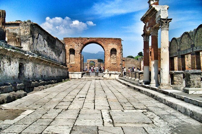 Pompeii & Mount Vesuvius Tour with Guided Visit, Tickets & Lunch - Climbing Mount Vesuvius after lunch