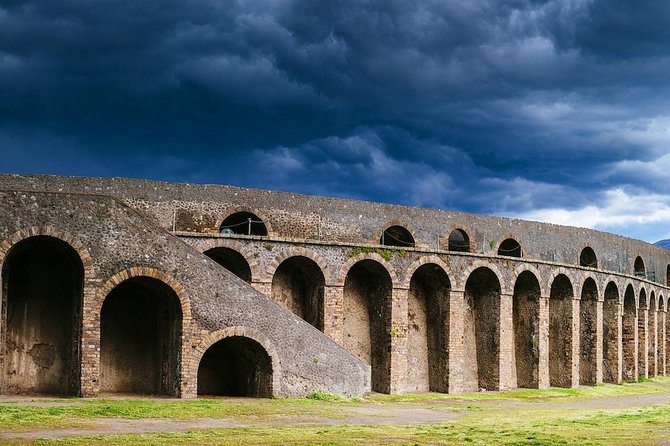 Pompeii Private Tour from Sorrento Entrance fees included - Why Pompeii works best with a private guide