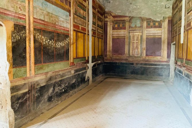 Pompeii Private Tour from Sorrento Entrance fees included - Skip-the-line admission saves more than money