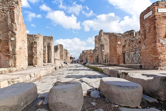 Pompeii & the Amalfi Coast Private Tour - Positano with two hours for the view