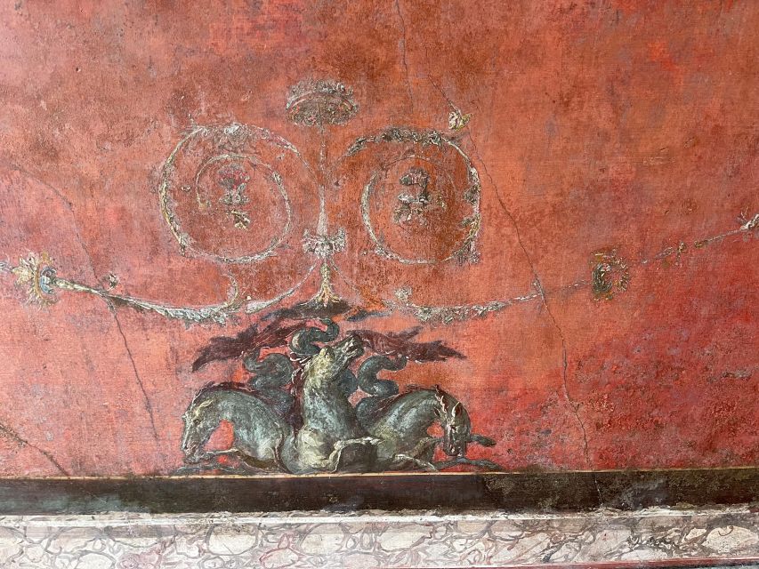 Pompeii-Vesuvius & Winery All Inclusive Tour From Positano - Wine grown on volcanic ground