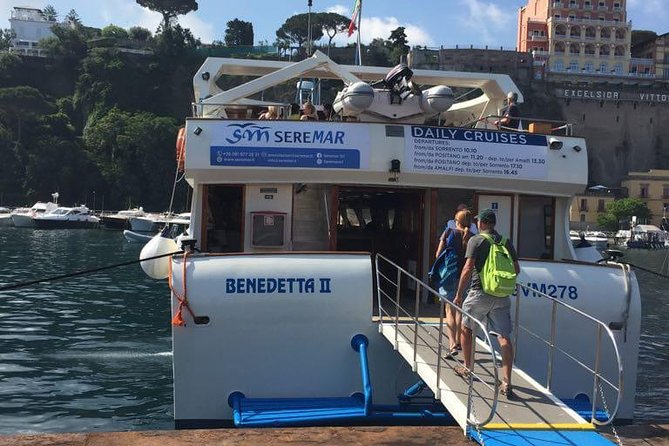 Positano & Amalfi Day Cruise From Sorrento, Seiano or C.Stabia - The boarding process is the main weakness