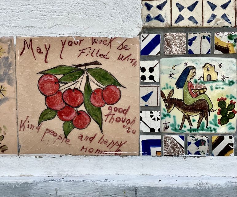 Positano: Old Town Walking Tour with Archaeologist Guide - Downtown Shops, Restaurants, and Spiaggia Maggiore