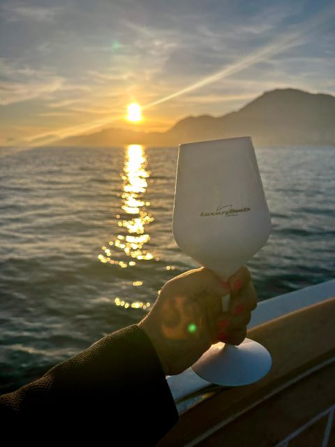 Positano: Shared Sunset Cruise - Leaving Cala Marinai Brasserie for Praiano