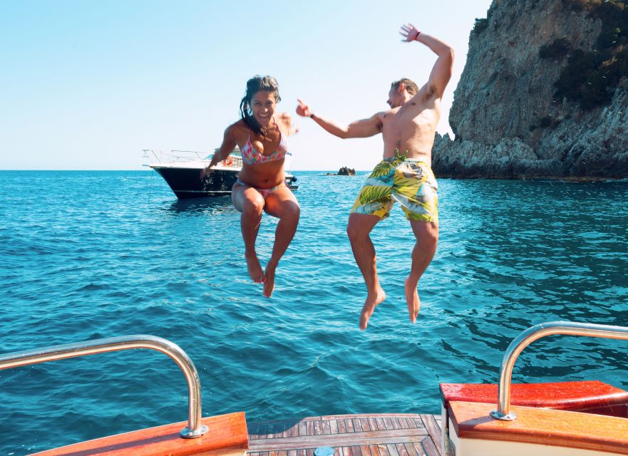 Positano: Small-Group Boat Excursion to Capri Island - Along the Sorrento coast to Punta della Campanella