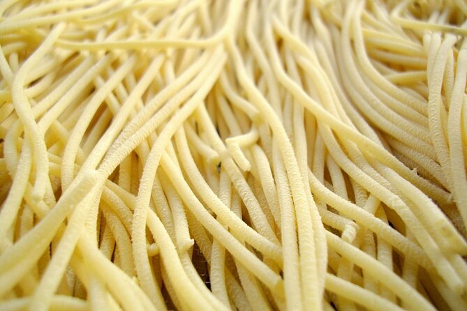 Positano Spaghetti experience - Prosecco, local snacks, and a relaxed start