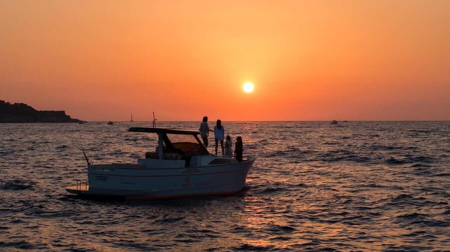 Positano: Sunset Cruise Day Trip with Drinks and Snacks - The sunset itself is the payoff
