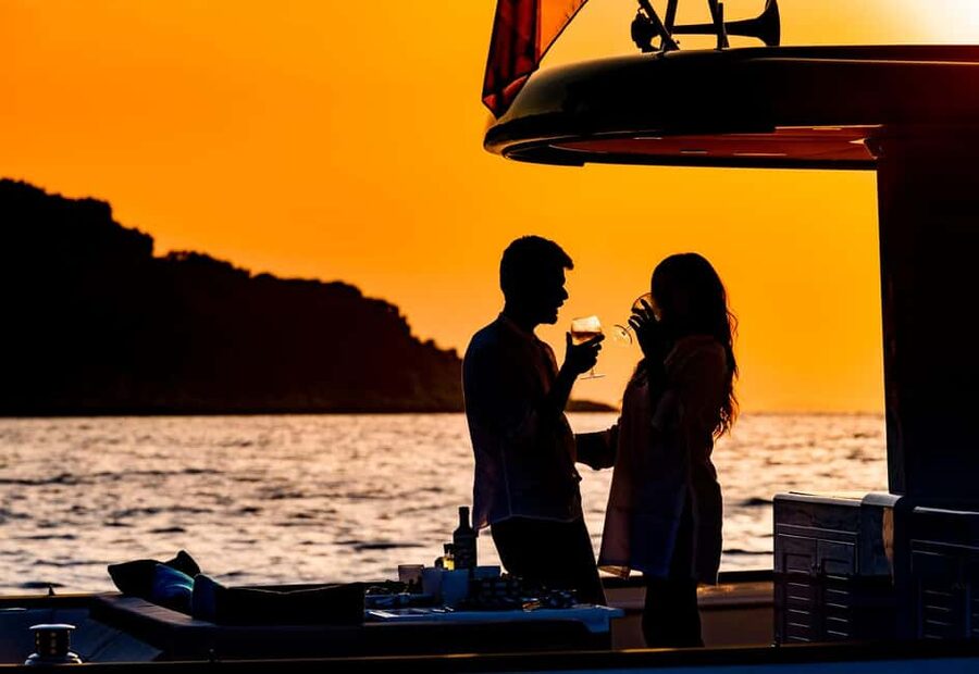 Positano: Sunset Cruise Day Trip with Drinks and Snacks - How the private format affects value