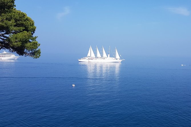 Private 8-Hour Amalfi Coast Drive - Positano: one hour among steep streets and sea views