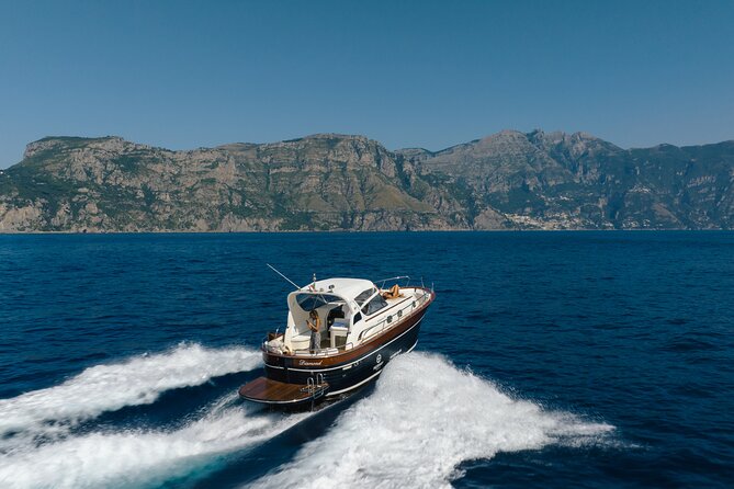 Private Amalfi Coast Tour in a Apreamare 38ft DIAMOND Boat - Drinks, crew, and the feel of the service