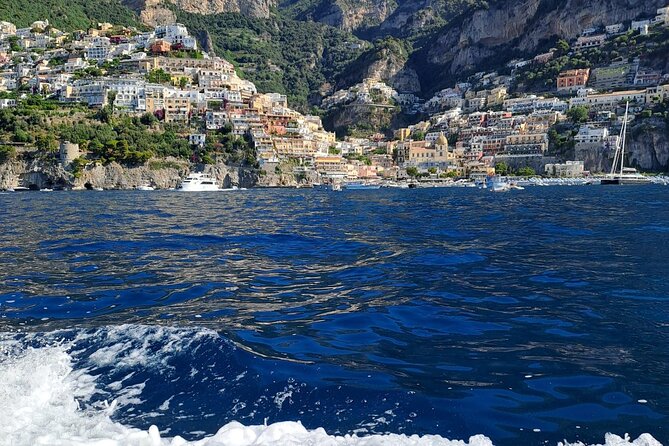 Private Boat Tour Along the Amalfi Coast - Amalfi, Atrani, Minori, and Maiori