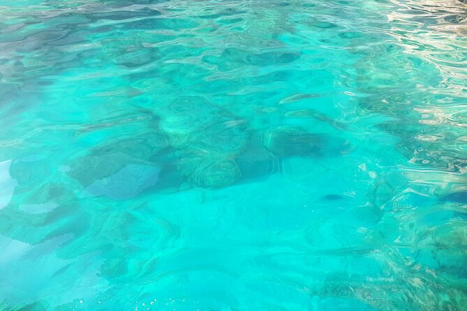 Private boat tour along the coast of Capri : 2 hours of beauty - A greeting for Gennarino at Marina Grande