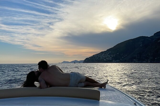 Private Boat Tour at Sunset on the Amalfi Coast - Why sunset is the right time for this Amalfi boat ride
