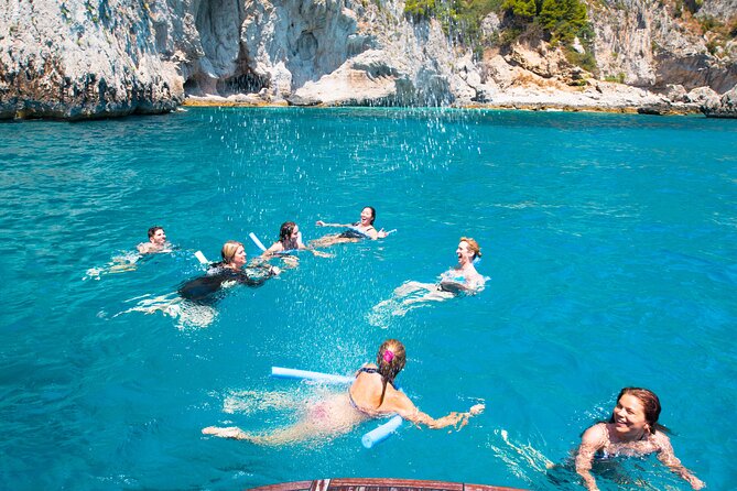 Private Boat Tour from Sorrento to Capri on a Classic Gozzo 8.50 - Green Grotto and the Faraglioni