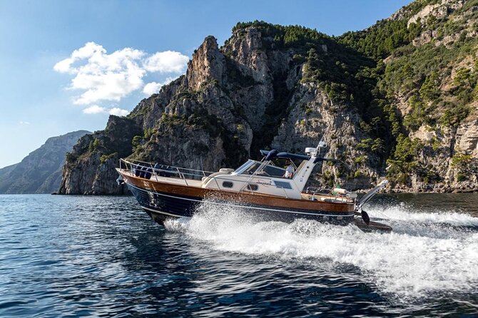 Private Boat Tour from Sorrento to Positano & Amalfi–Apreamare 10 - Leaving Sorrento for Nerano