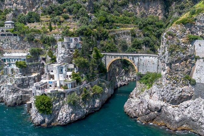 Private Boat Tour of Amalfi Coast with Drinks - Drinks, swimming gear, and the comfort factor