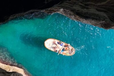 Private boat tour of Capri (relaxation tour three hours)