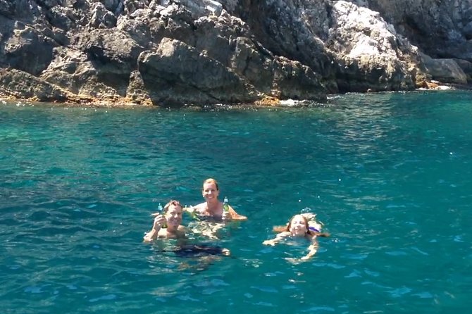 Private boat tour of Capri (relaxation tour three hours) - What to bring and what costs extra