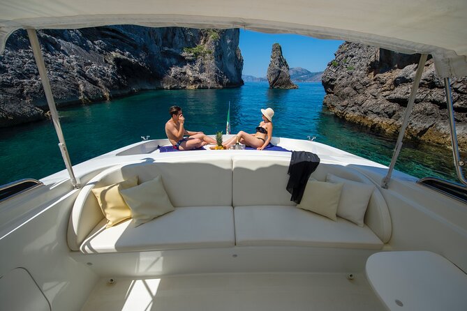 Private Boat Tour on the Amalfi Coast - The skipper’s role and the feel of the day