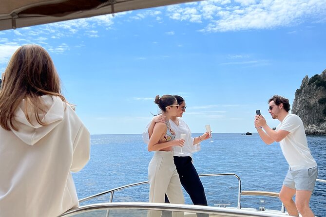 Private Boat Tour to Capri's Hidden Gems with Local Skipper - What the price includes, and what it does not