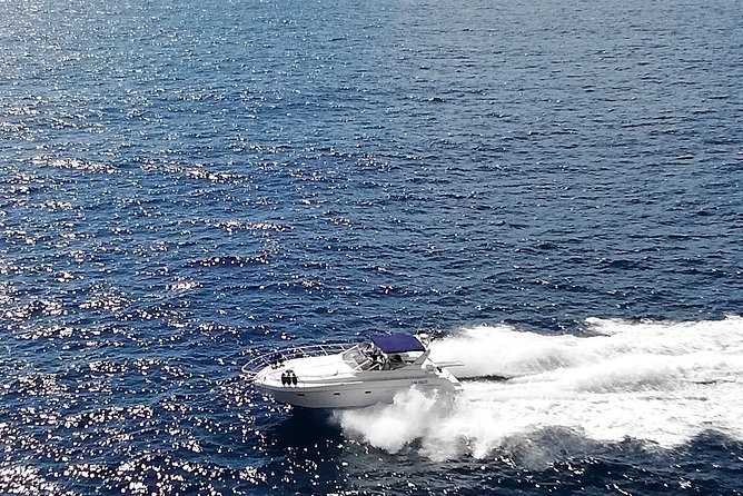 Private Cruise around Capri - yacht 40' - Cruising Capri from Punta Carena to Marina Piccola
