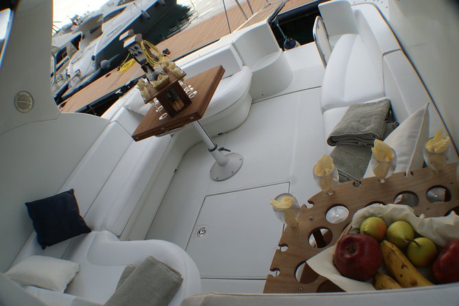 Private Cruise to Capri and Amalfi coast from Positano or Amalfi - yacht 40' - Swimming, snorkeling, and time on the yacht
