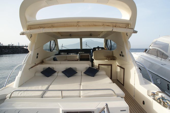 Private Cruise to Capri and Amalfi coast from Positano or Amalfi - yacht 50' - What the crew adds to the day