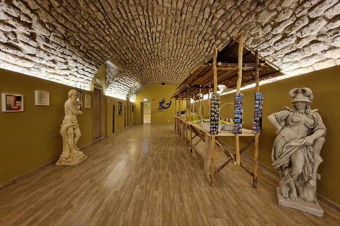 Private Guided Multimedia Exhibition on the History of Sorrento - What happens during the 45-minute visit