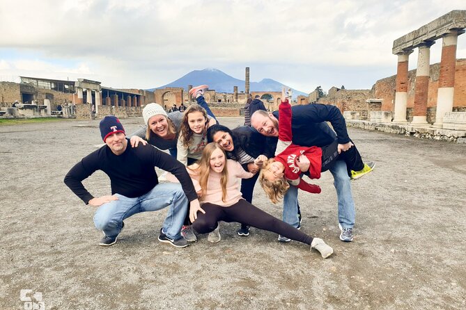 Private Pompeii Tour with Archaeologist & Winery on Mt Vesuvius - Temples, markets, and ancient shopping