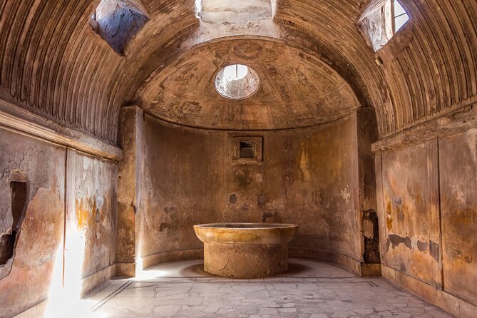 Private Pompeii Tour with Archaeologist & Winery on Mt Vesuvius - Pompeii’s grand private houses