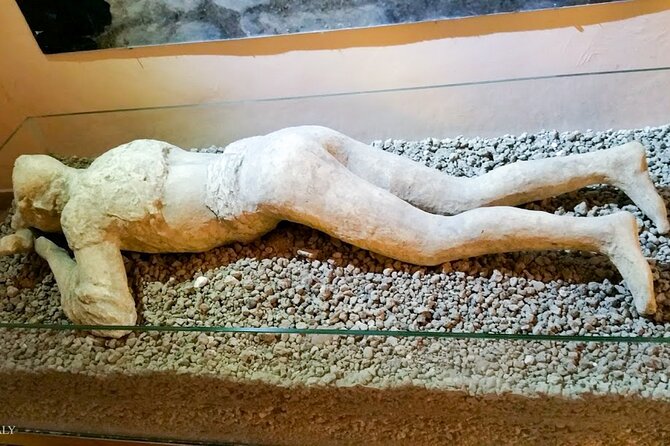 Private Pompeii Tour with Archaeologist & Winery on Mt Vesuvius - The Chaste Lovers and Pompeii still in progress
