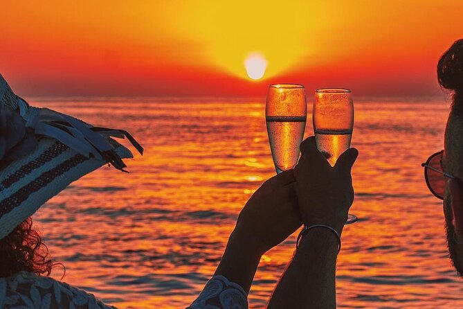 Private Sunset Boat Tour with Prosecco from Sorrento - Swimming at Bagni Regina Giovanna