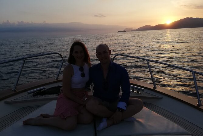 Private Sunset Cruise with Prosecco Onboard - The private boat makes the price easier to understand