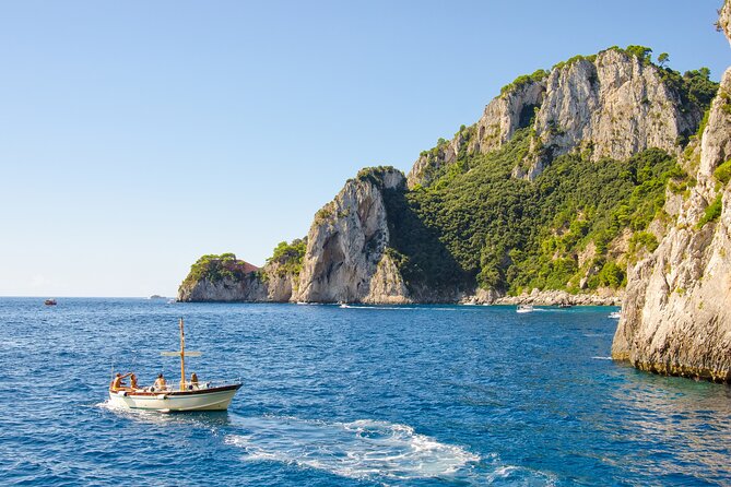 Private Tour: Amalfi Coast to Capri Cruise - Crossing the Gulf of Naples to Capri