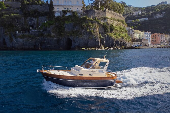 Private tour of Capri - White Grotto and the natural Madonna