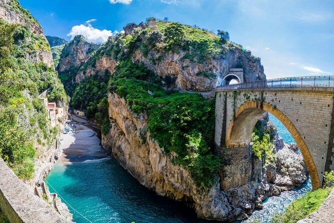 Private Tour of the Amalfi Coast from Sorrento with Driver - Ravello: the calmest stop of the day